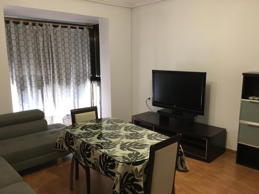 Vivienda Con Fines Turisticos Salvador * Úbeda