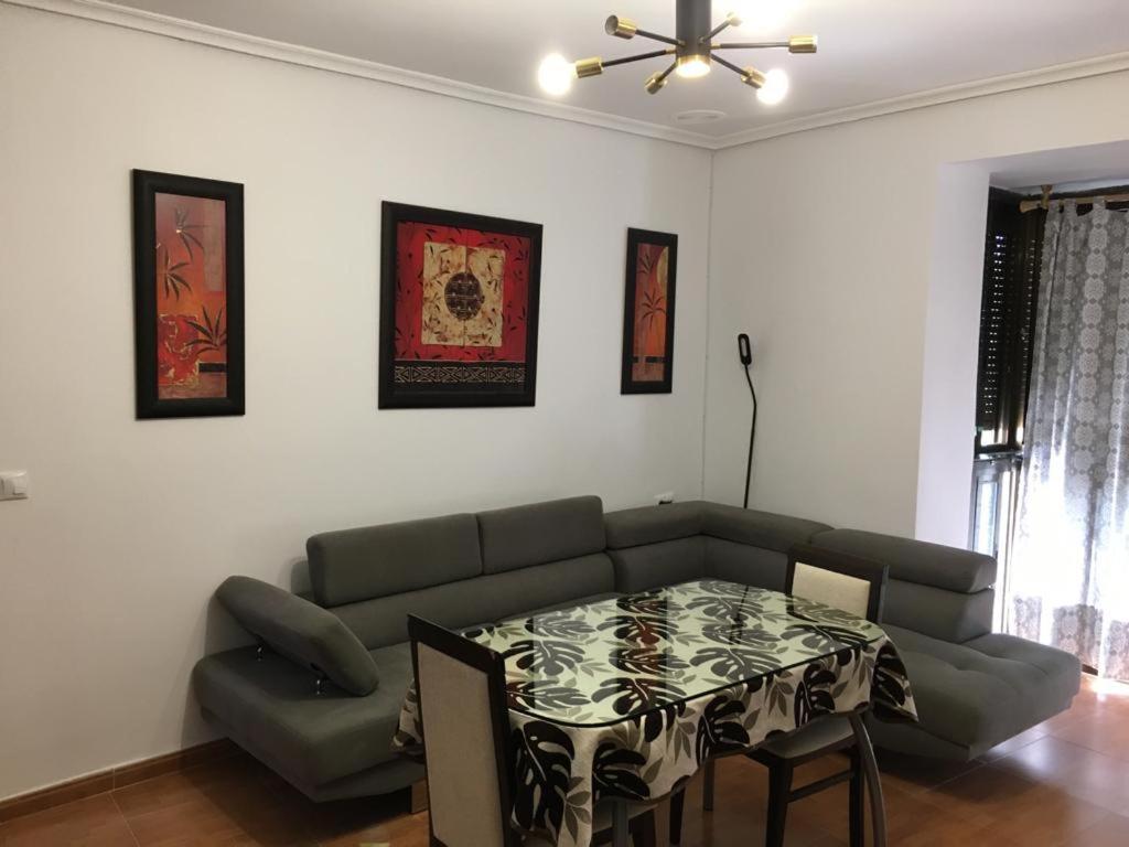 Vivienda Con Fines Turisticos Salvador * Úbeda